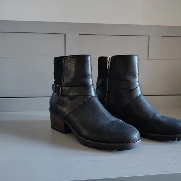 Sorel NL3709-010 Cate Black Leather Buckle Zip Boot US Size 8 - Picture 4 of 10